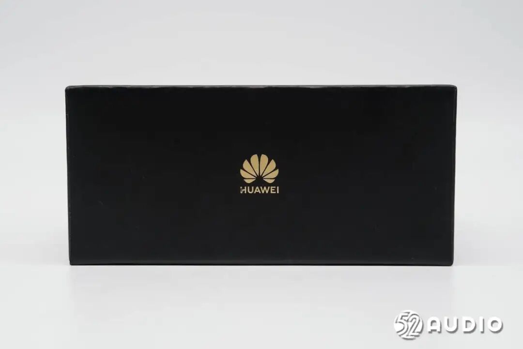 包装盒侧边华为Logo