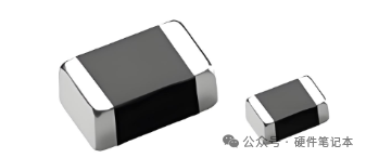 两张不同尺寸的贴片电容实物图