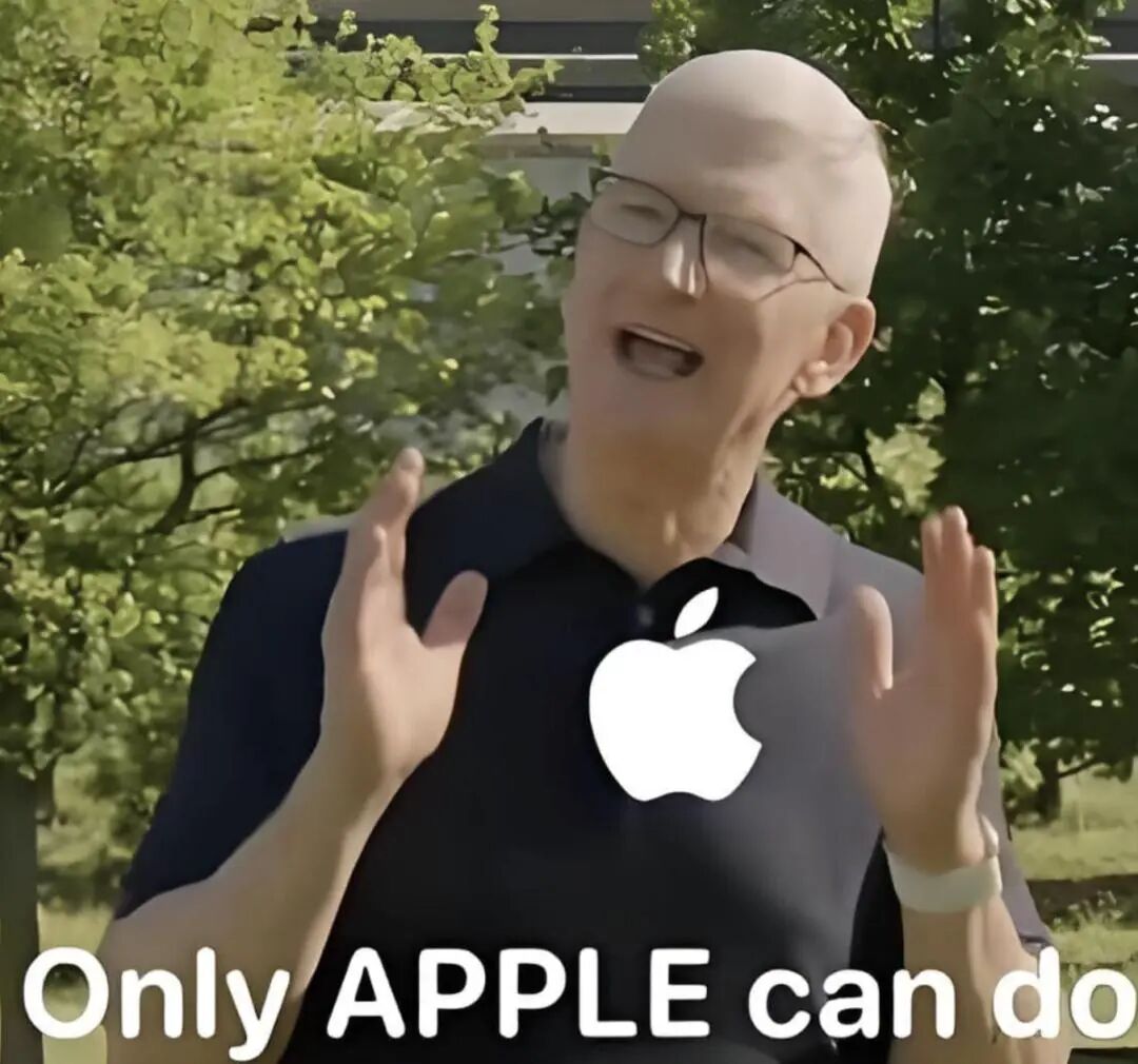 一名男子身着苹果T恤，双手张开，背景文字“Only APPLE can do”