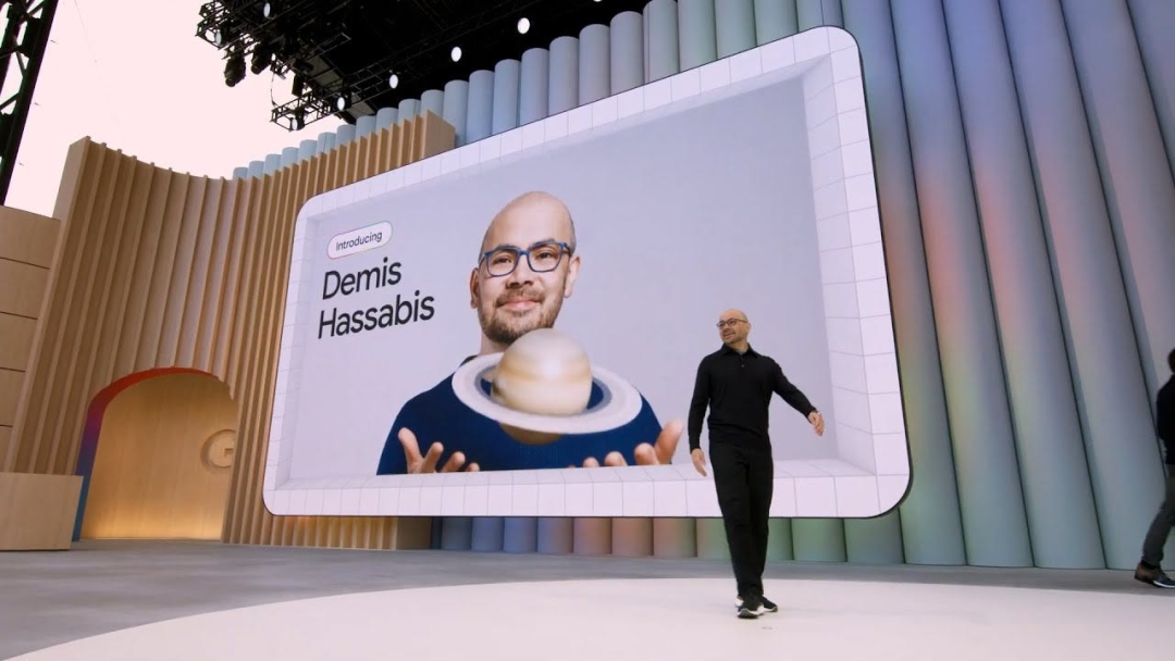 Demis Hassabis 在 Google I/O 2026 发布会现场