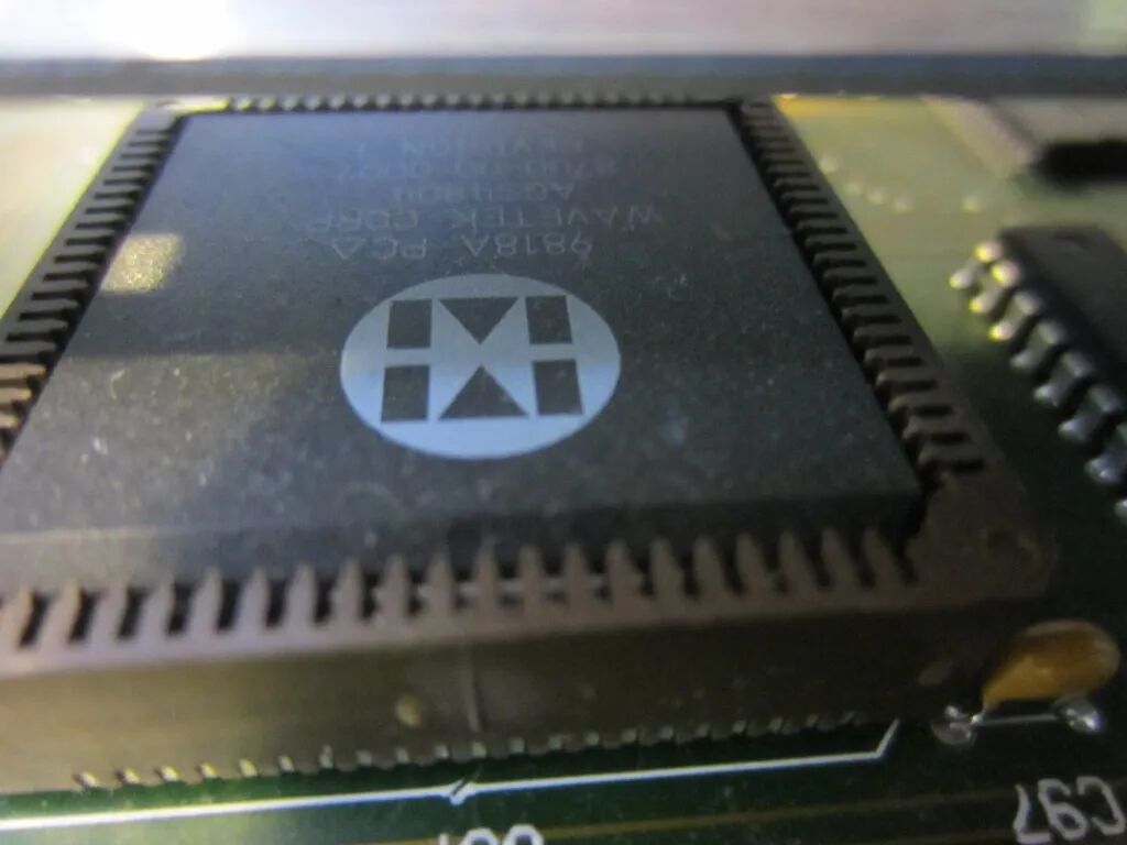 Wavetek 395 定制 ASIC 芯片