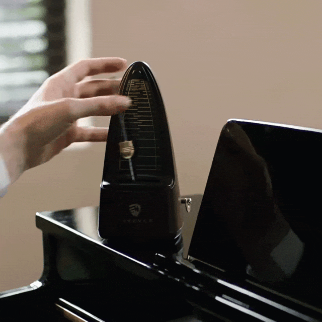 机械节拍器工作示意