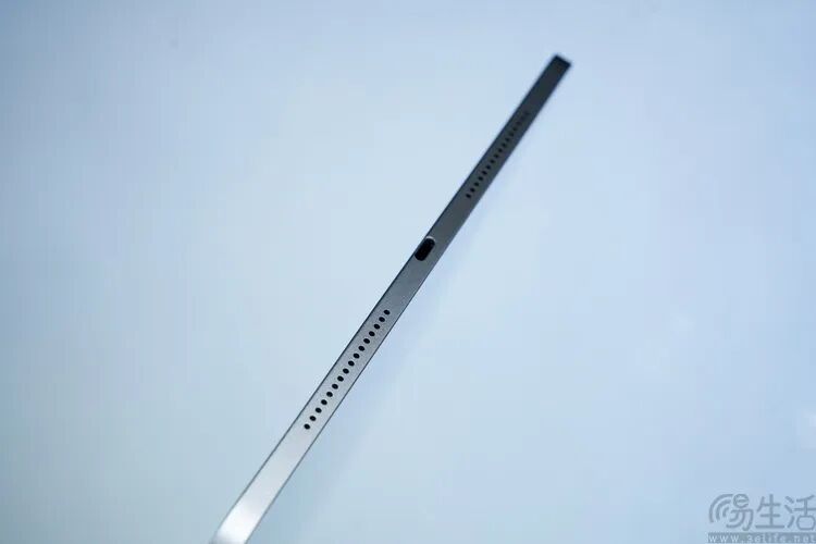 vivo Pad 6 Pro侧边按键特写