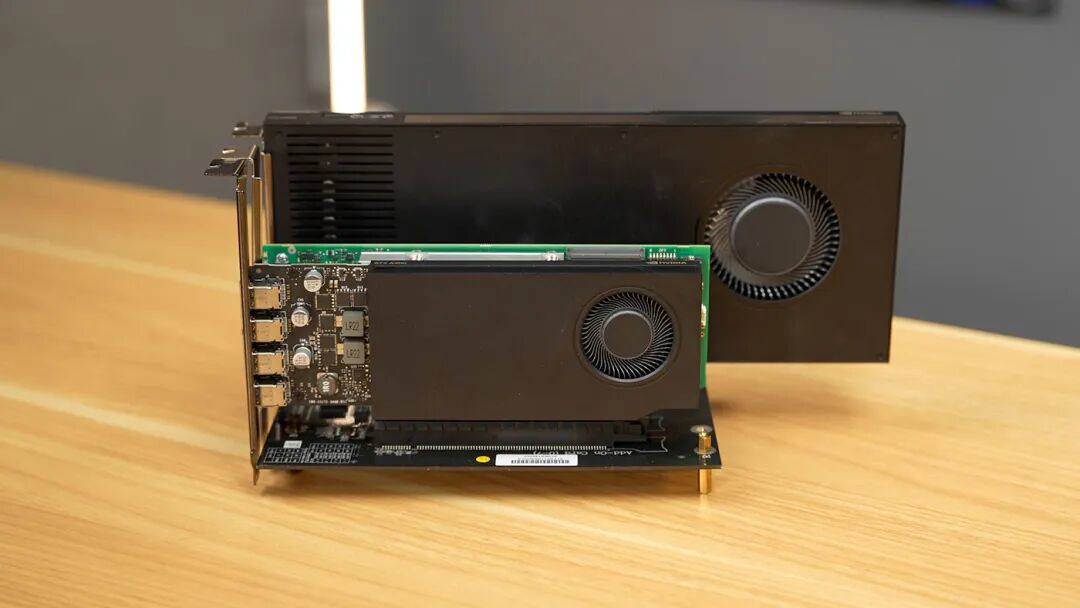 Two GPUs in Dolphin PCIe Interconnect board - Nvidia RTX A400 and A4000