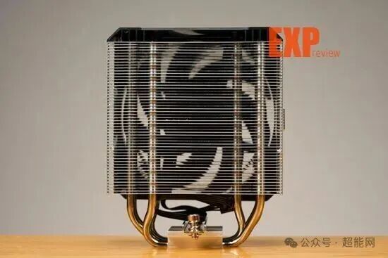 雪格510散热器侧面细节