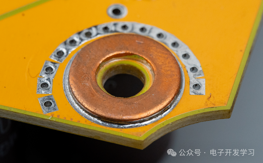 控制板背面铜环