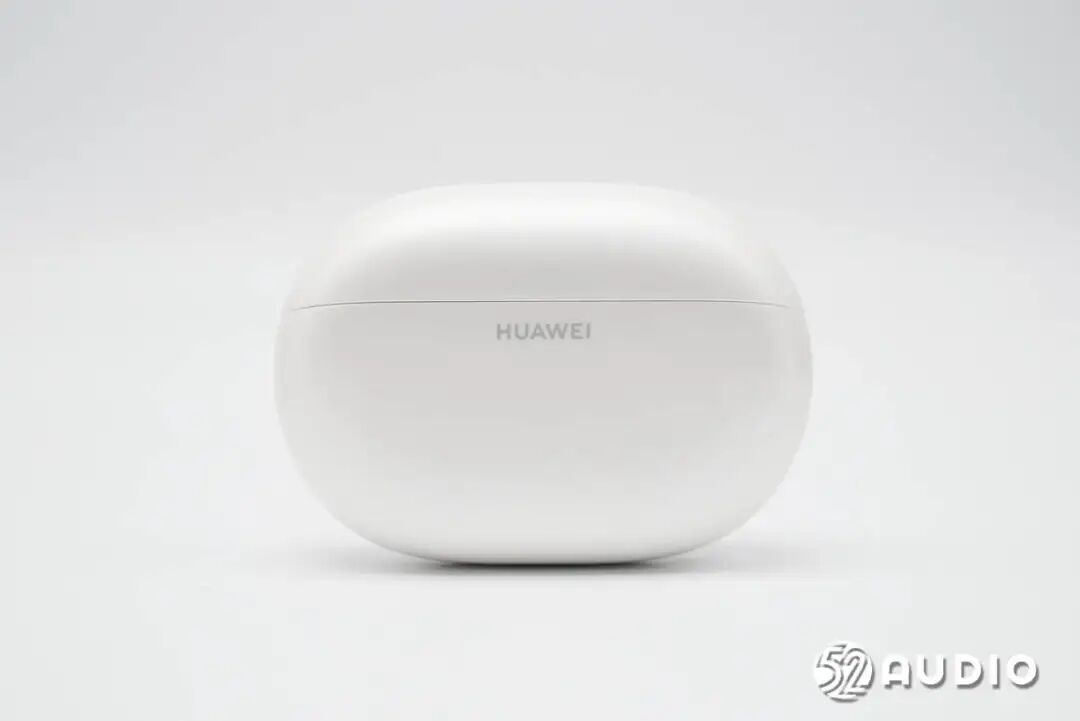 充电盒背面HUAWEI Logo