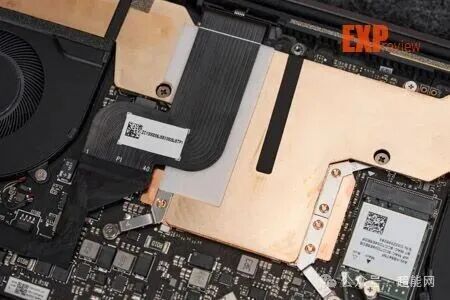 MTT AIBOOK内部结构另一角度