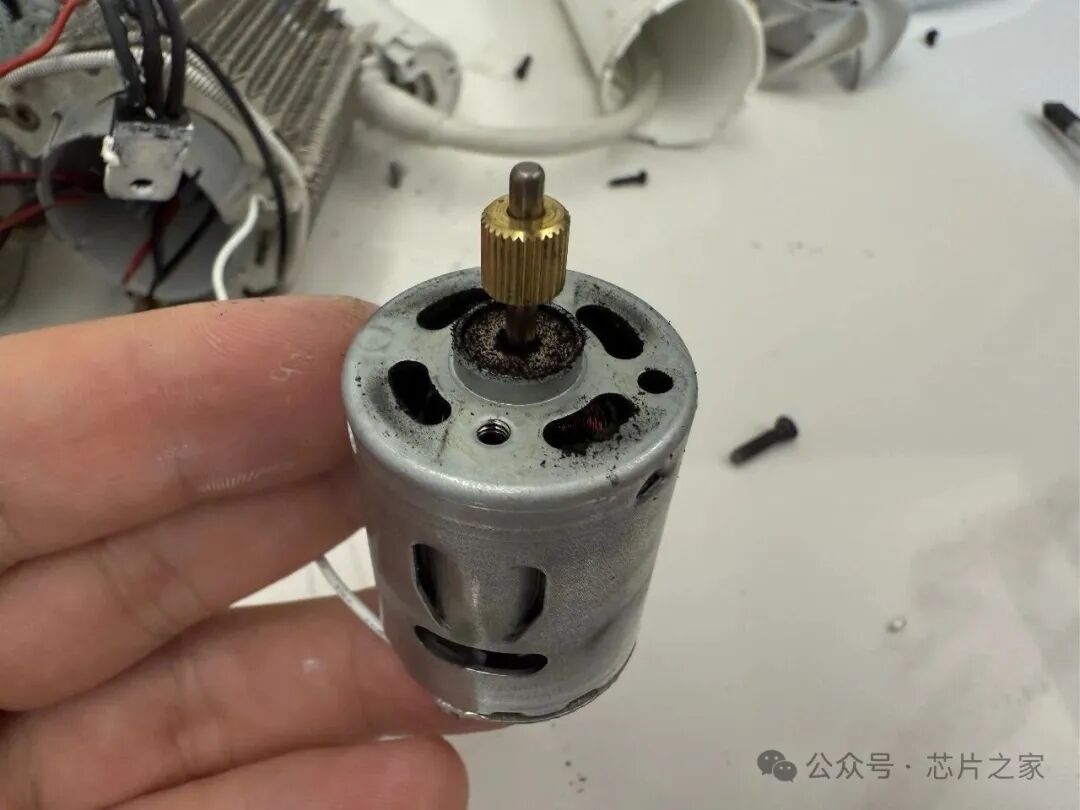 有刷电机故障点特写