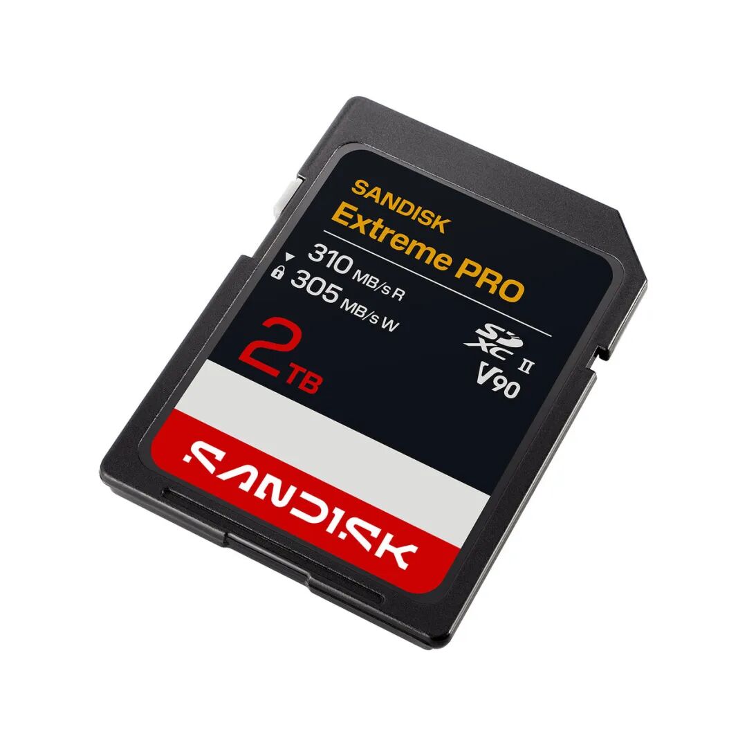 闪迪Extreme PRO 2TB SD卡倾斜展示