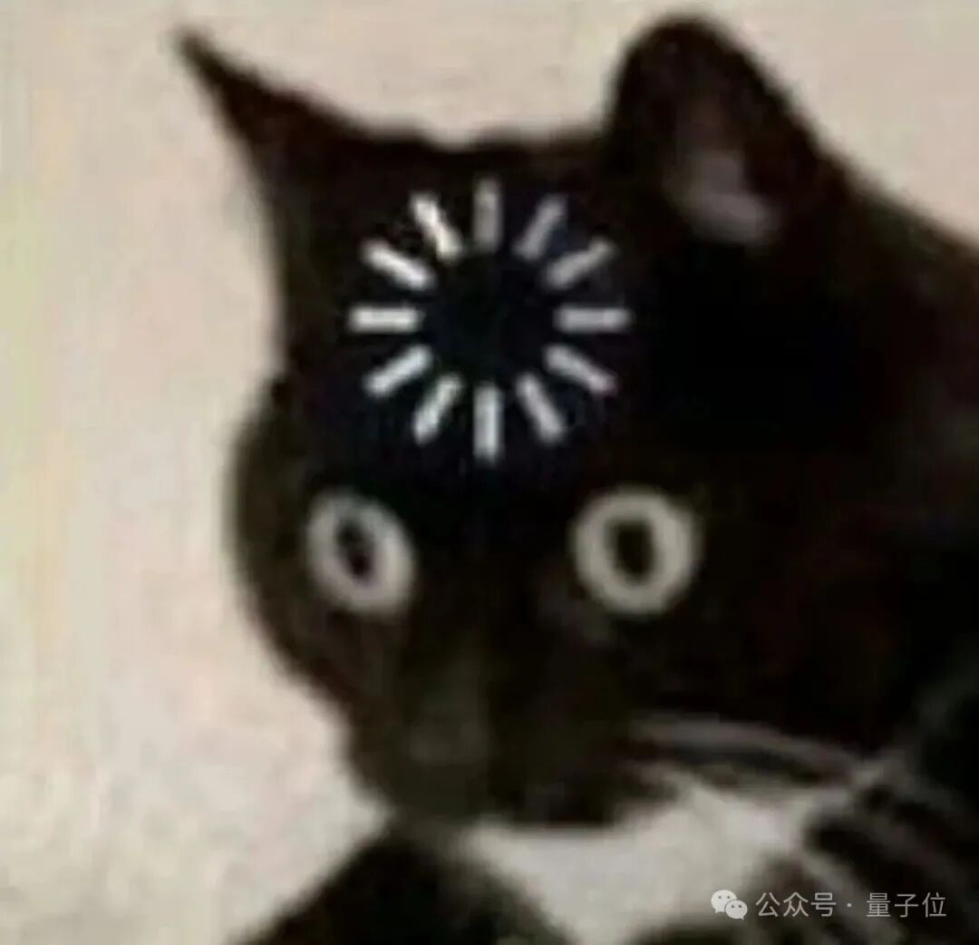 黑色猫咪头部叠加加载动画