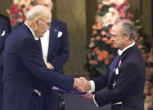 基尔比获得诺贝尔奖