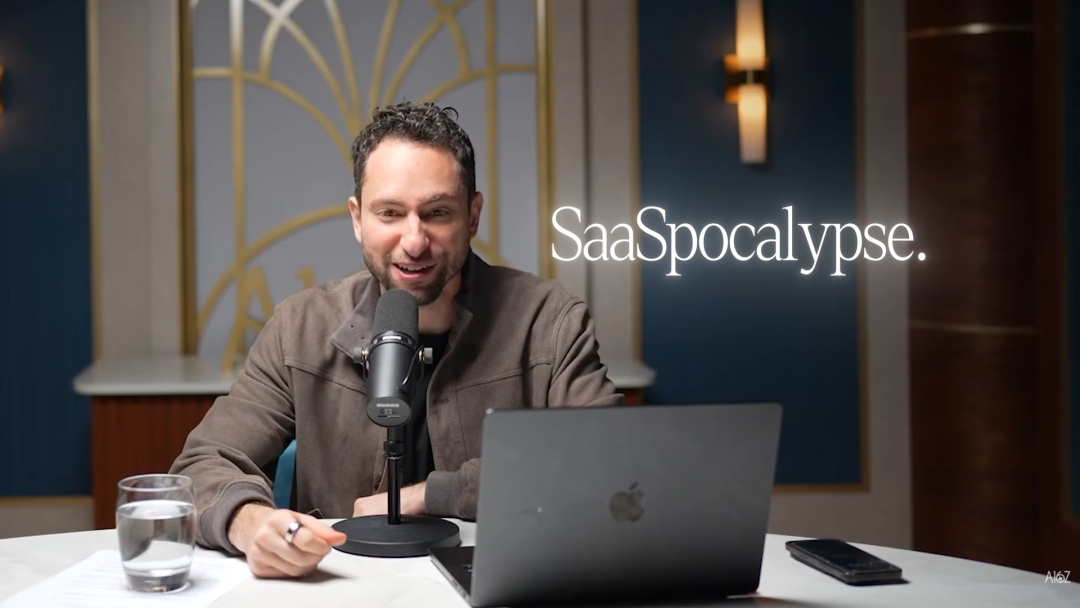 讨论“Catastrophe”概念的黑白风格配图