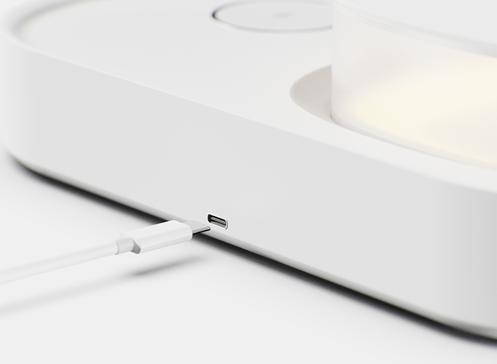 Breathe: on加湿器设备连接USB-C线缆特写