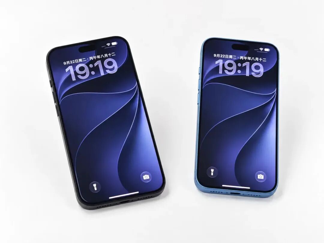 iPhone 18 Pro 锁屏界面展示