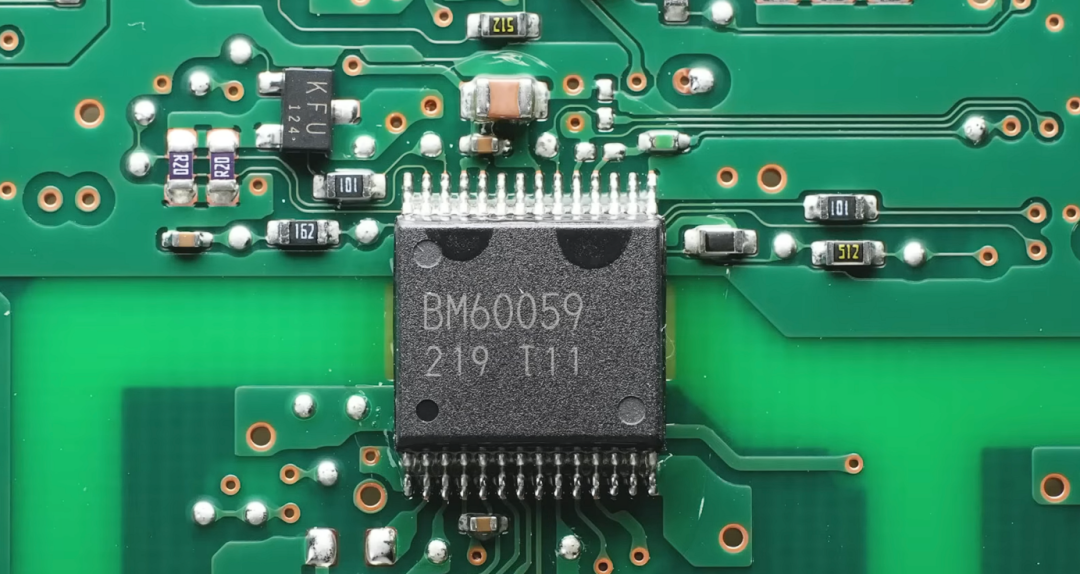 罗姆BM60059栅极驱动芯片特写