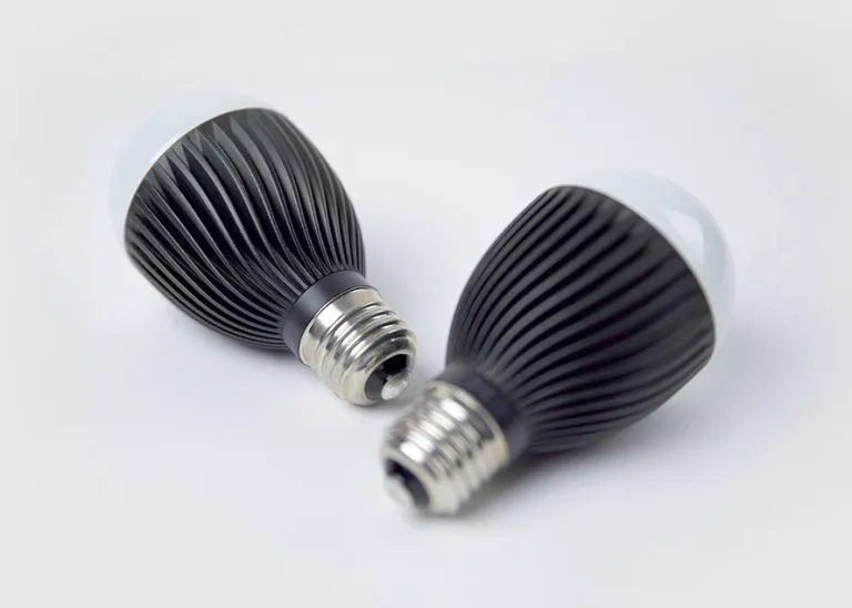 竖条纹散热LED灯泡