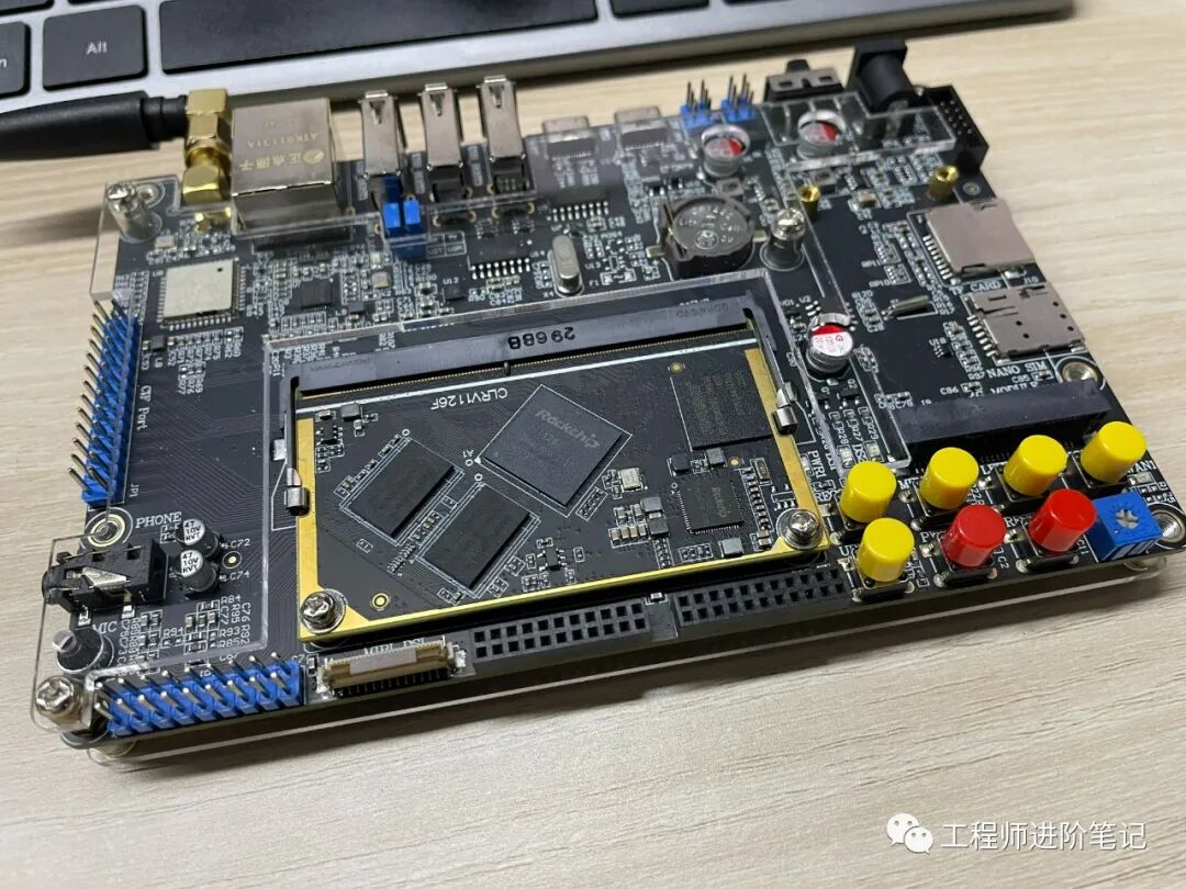 Xilinx FPGA开发板实物图