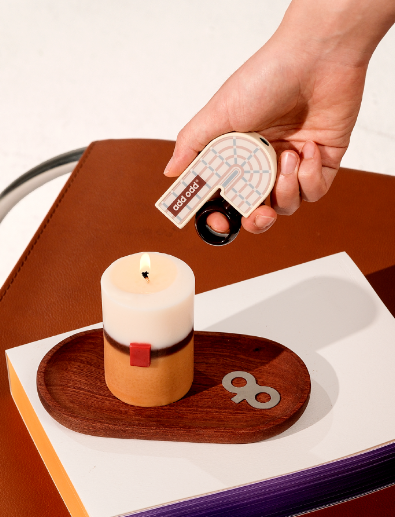 rode cold打火机点燃蜡烛