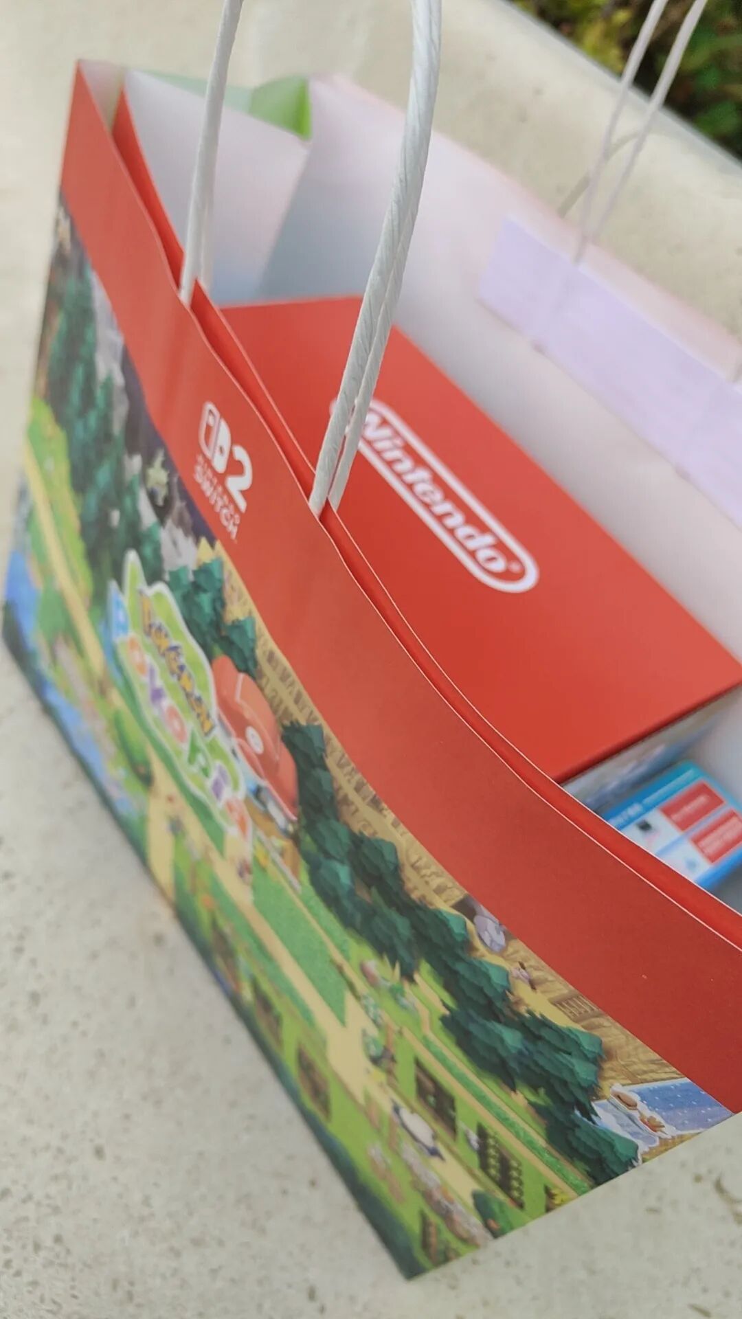 Switch 2与游戏捆绑销售的包装袋