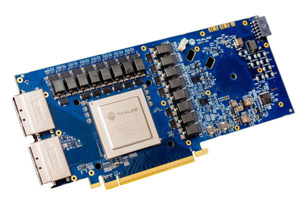 Taalas HC1芯片的电路板特写照片