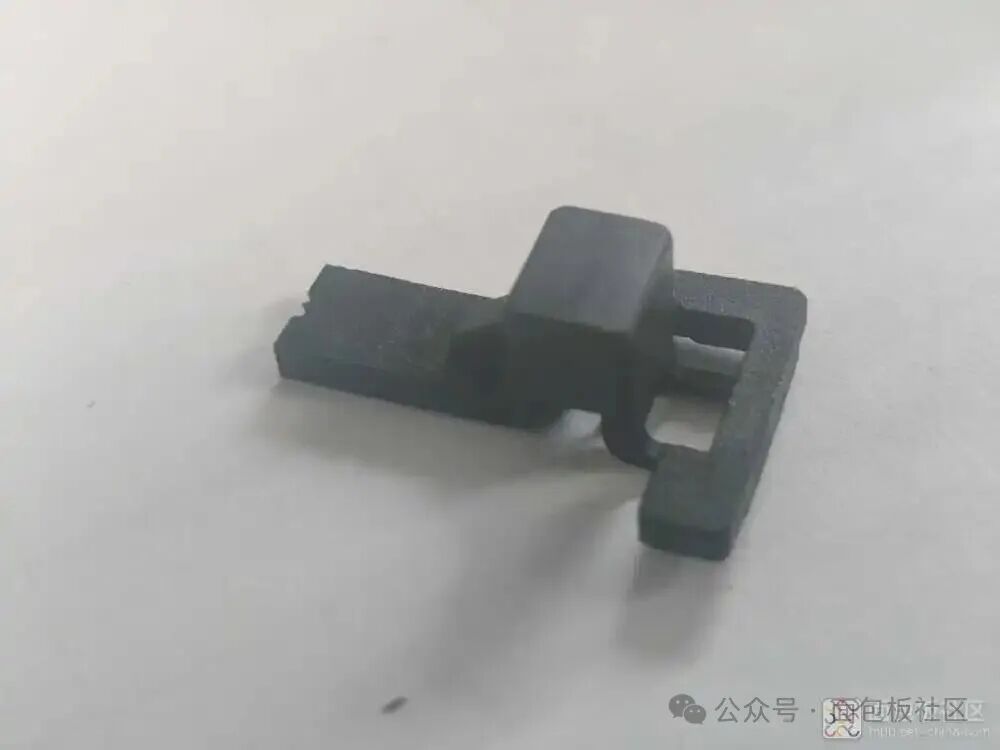 外部按键联动部件（正面）