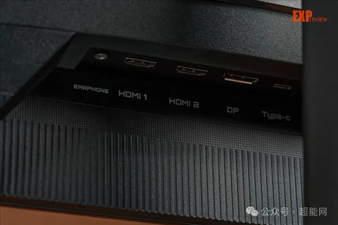 技嘉GO27Q24G显示器背部接口区域