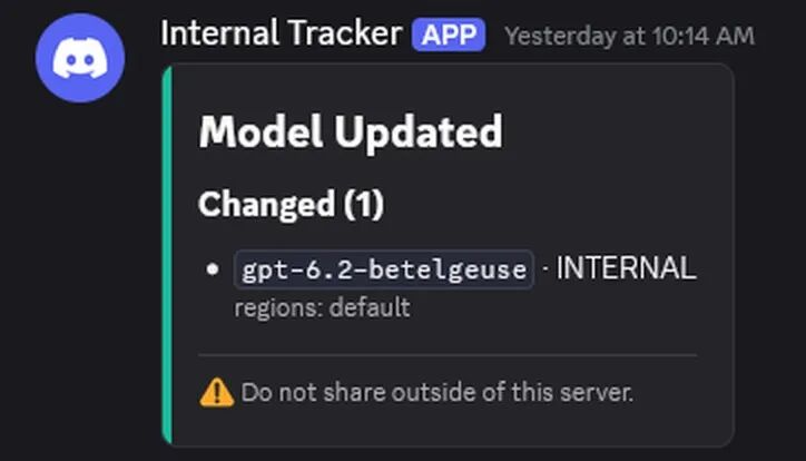 Discord 截图:Internal Tracker 机器人记录 gpt-6.2-betelgeuse