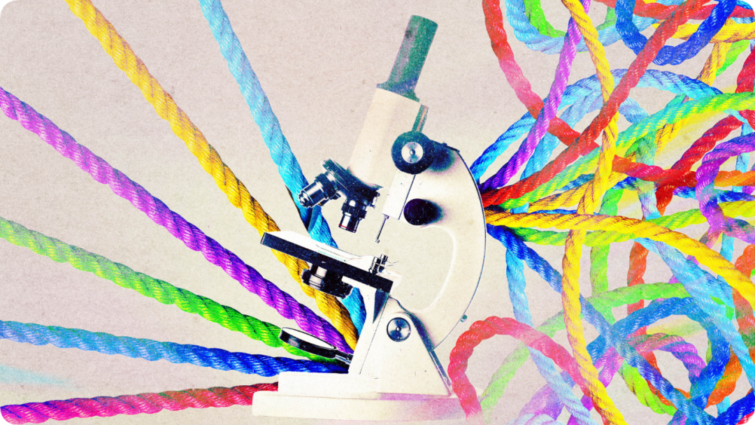 显微镜与彩色绳子的概念插图