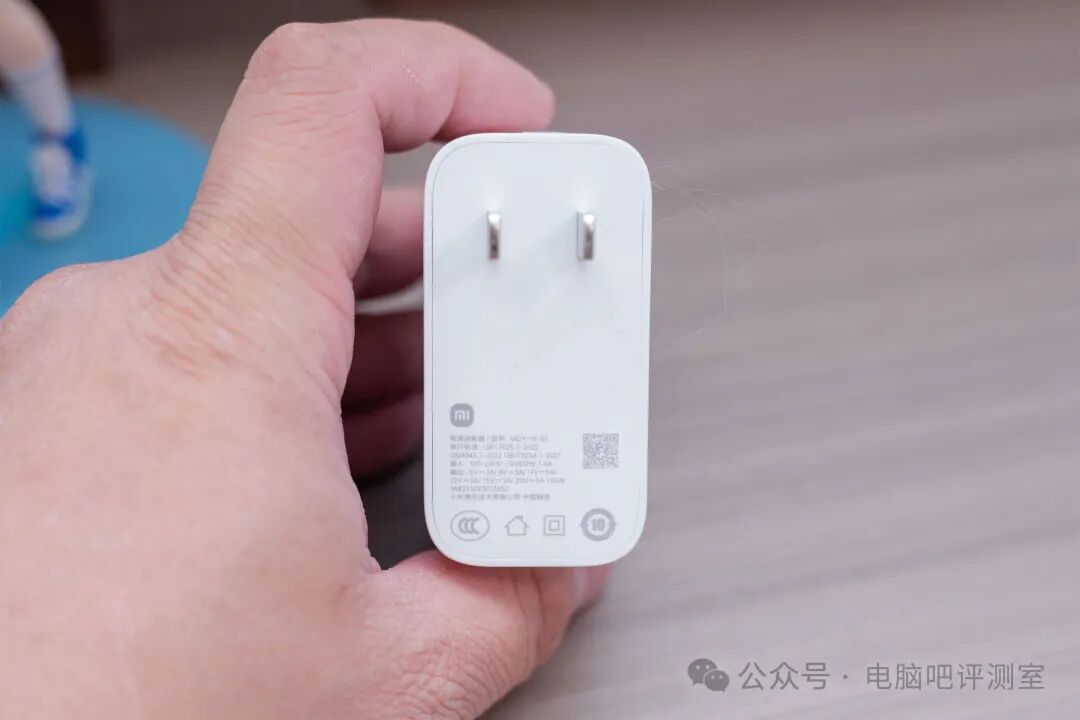 100W氮化镓充电器规格标签