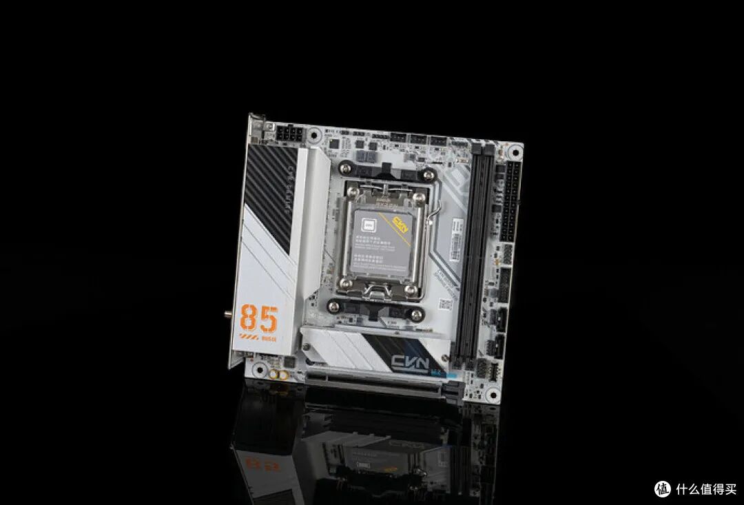 ITX 装机新标杆，iGame GeForce RTX 5060 Ti Mini OC 16GB装机篇