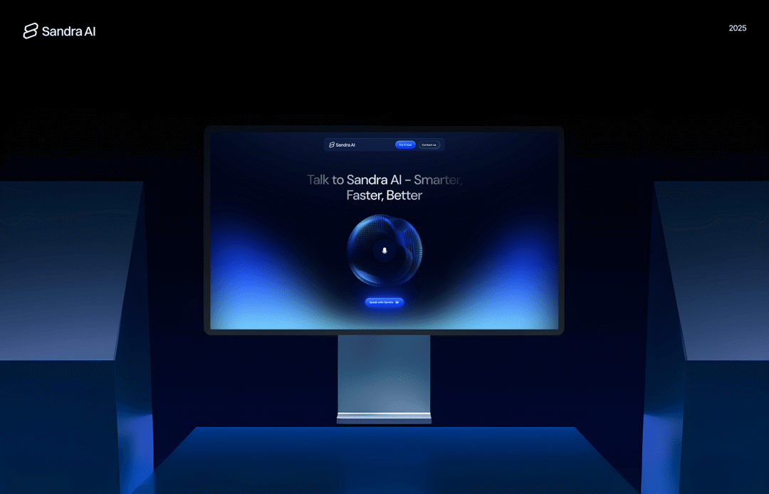 Sandra AI对话界面与智能手表展示