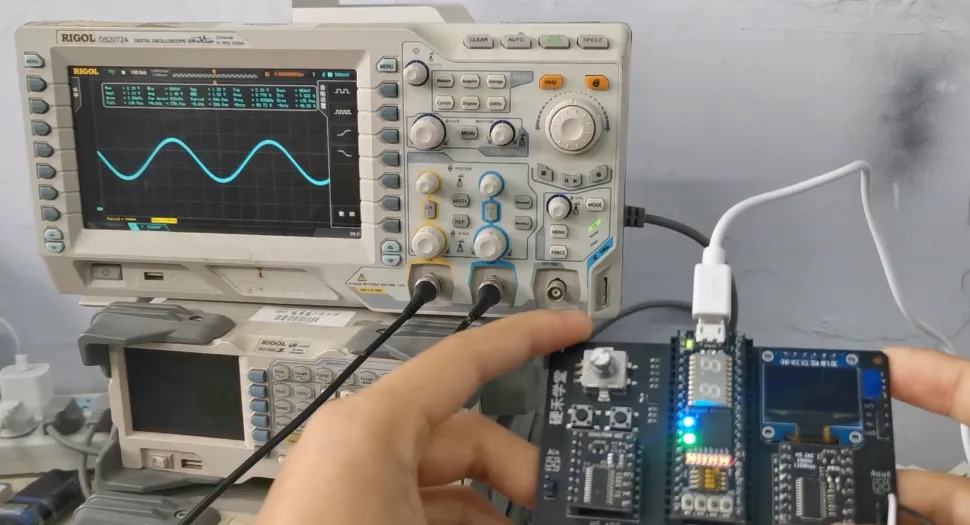 正弦波输出示波器测试图