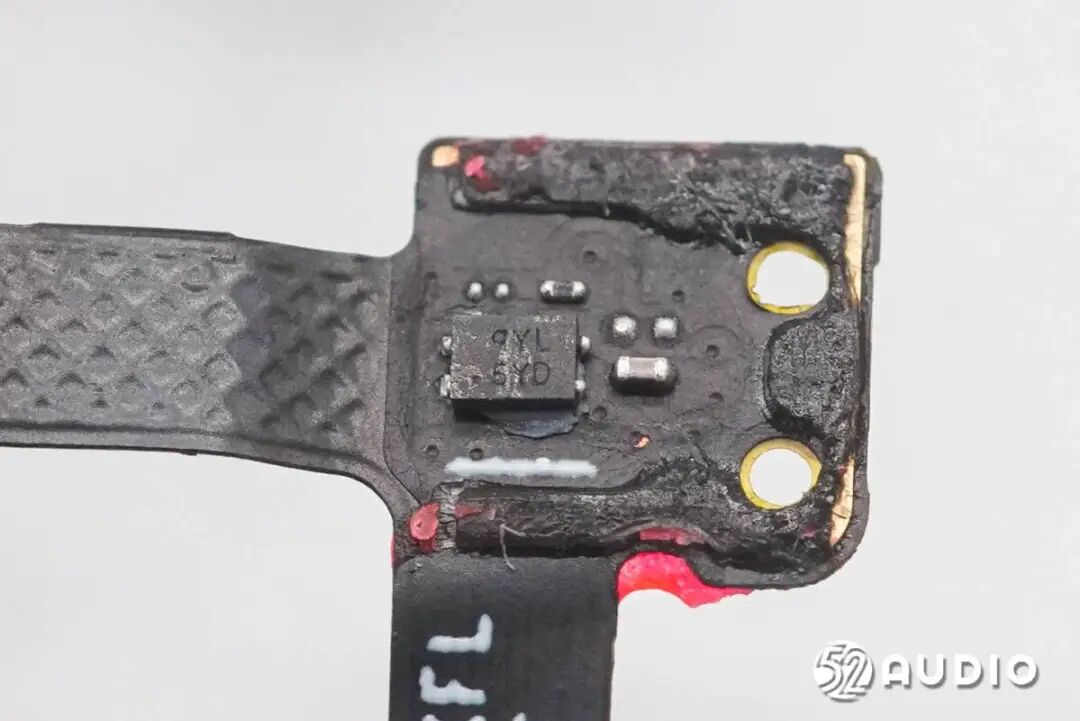 丝印qYL 5YD的霍尔元件