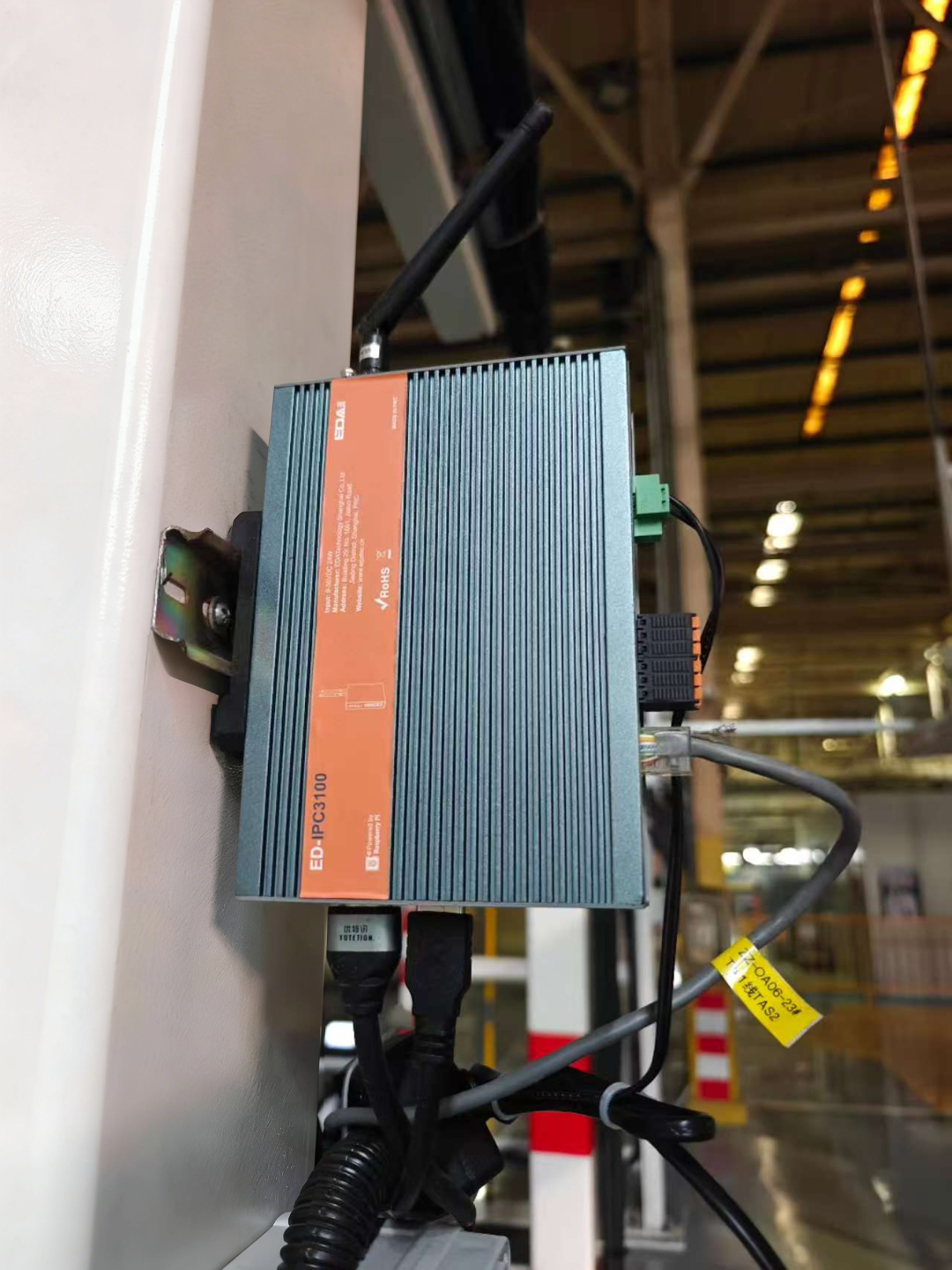 ED-IPC3100工业设备机柜安装实拍图