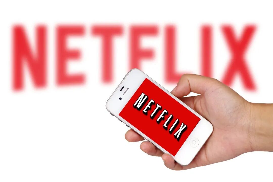 手持设备上的 Netflix 标志