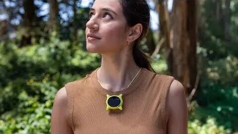 Looki智能挂坠相机