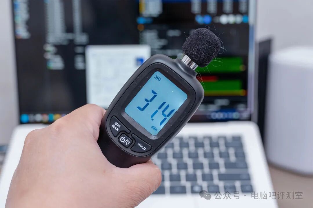 低负载噪音测试:31.4 dBA