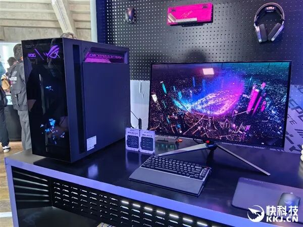 ROG枪神10X完整电竞桌面环境