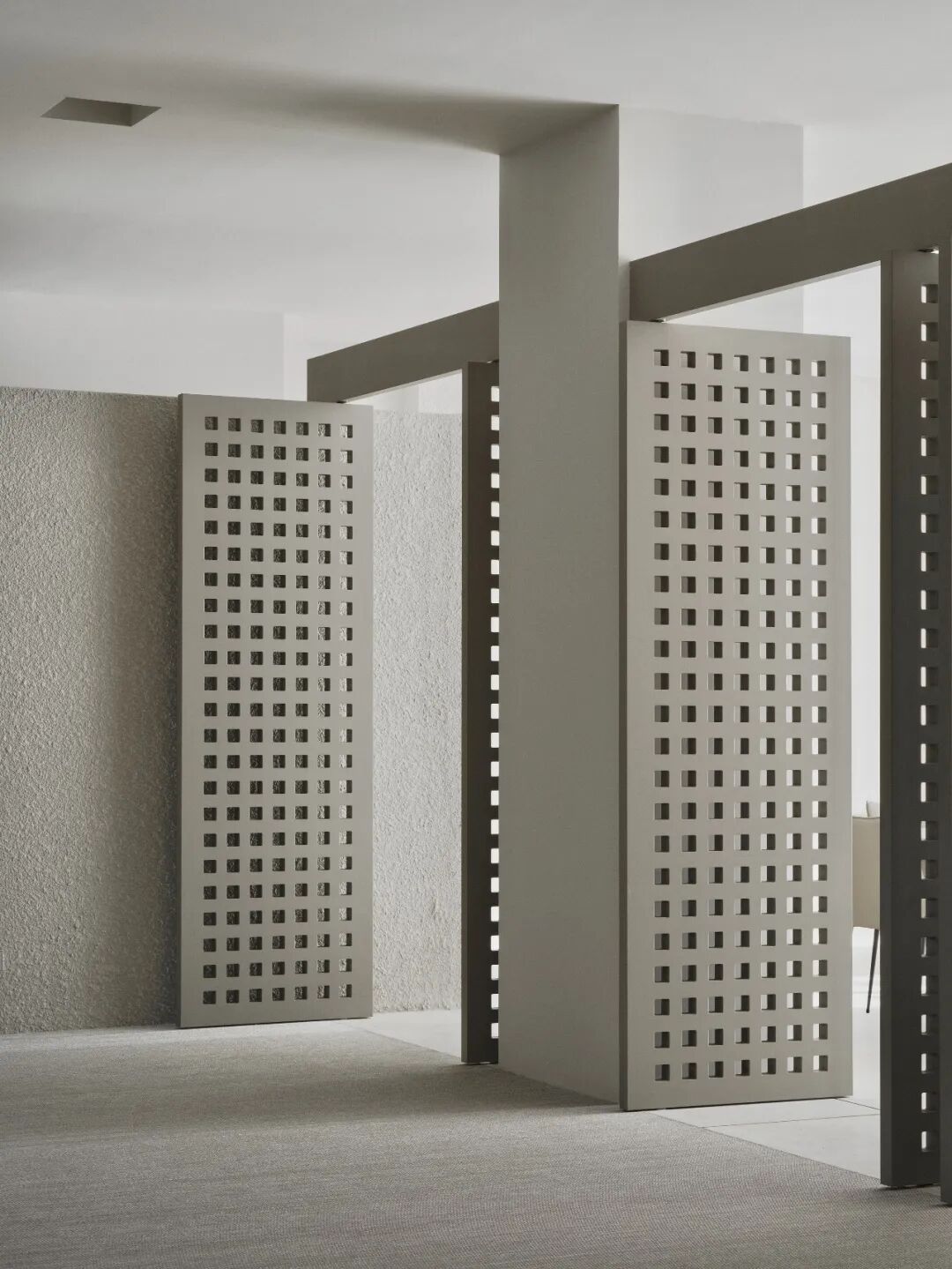 记忆中心的混凝土结构与隔断