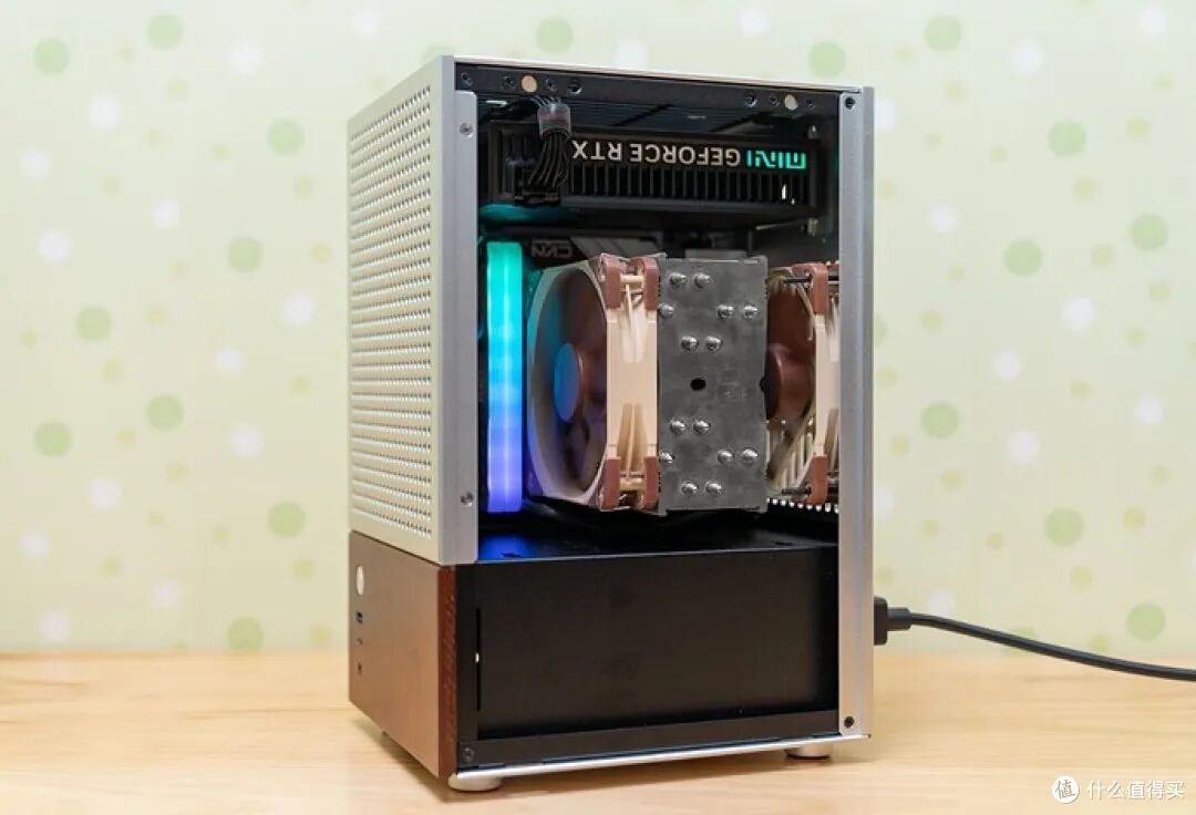 ITX 装机新标杆，iGame GeForce RTX 5060 Ti Mini OC 16GB装机篇