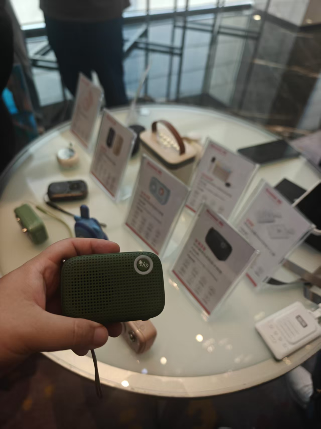 便携蓝牙音箱展品