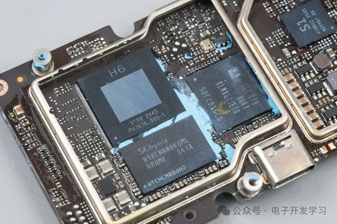 H6主控芯片与SK海力士LPDDR4X内存特写