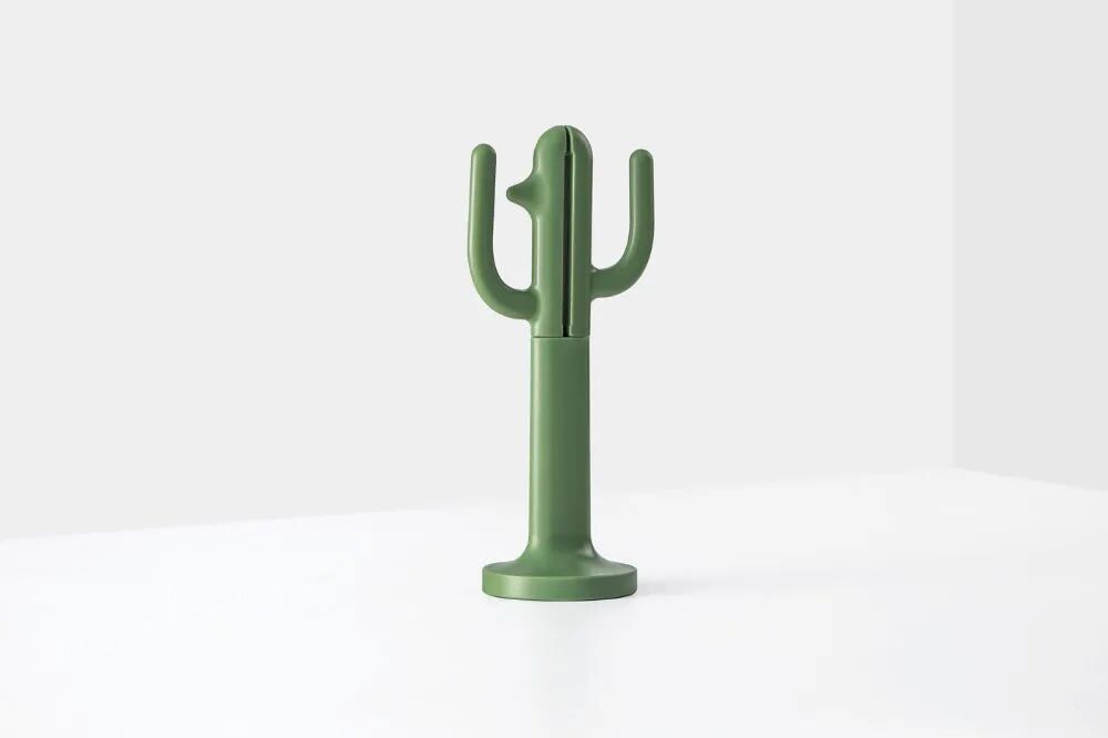 绿色仙人掌造型桌面摆件