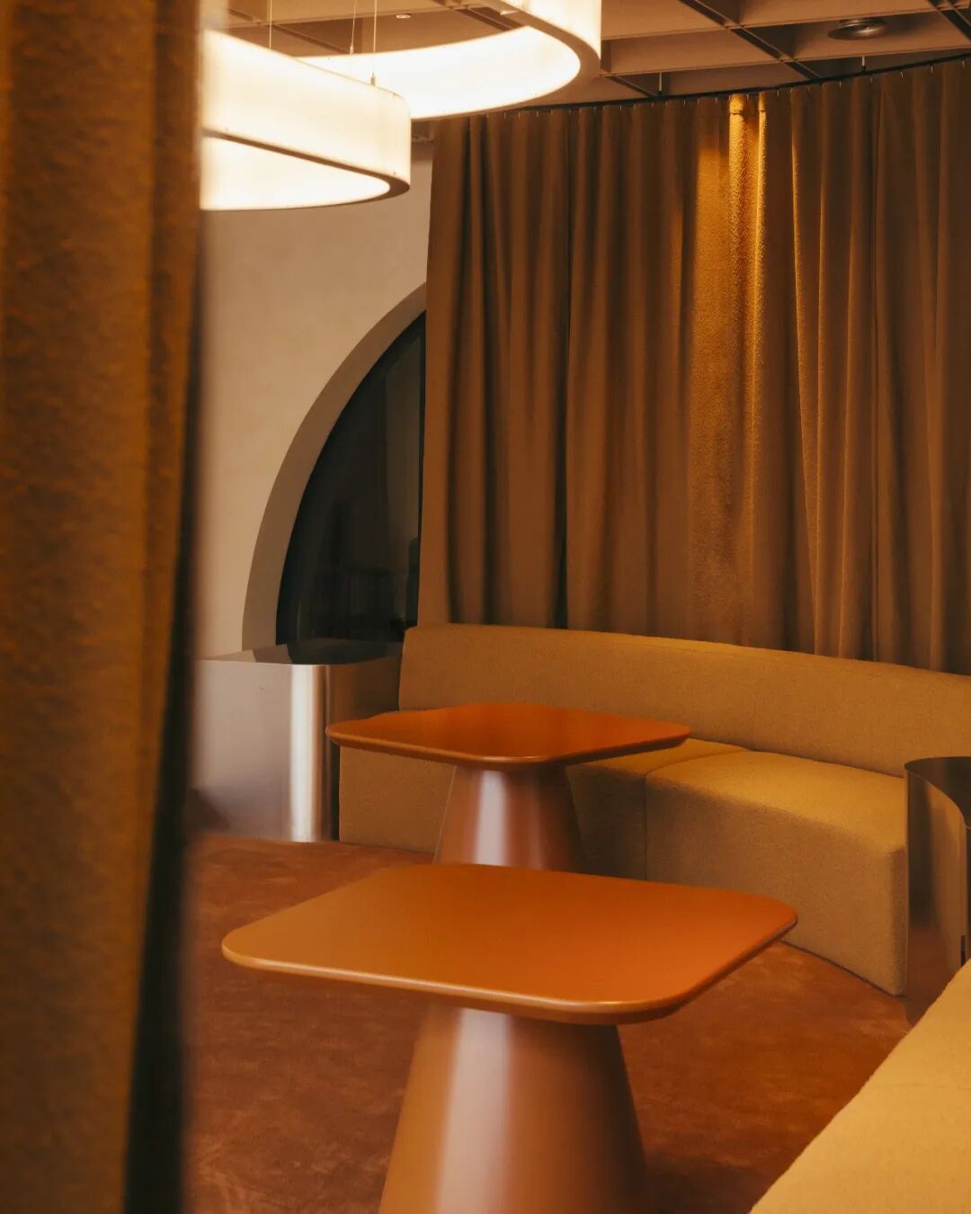 MIL Studios设计的URW马德里总部休息区