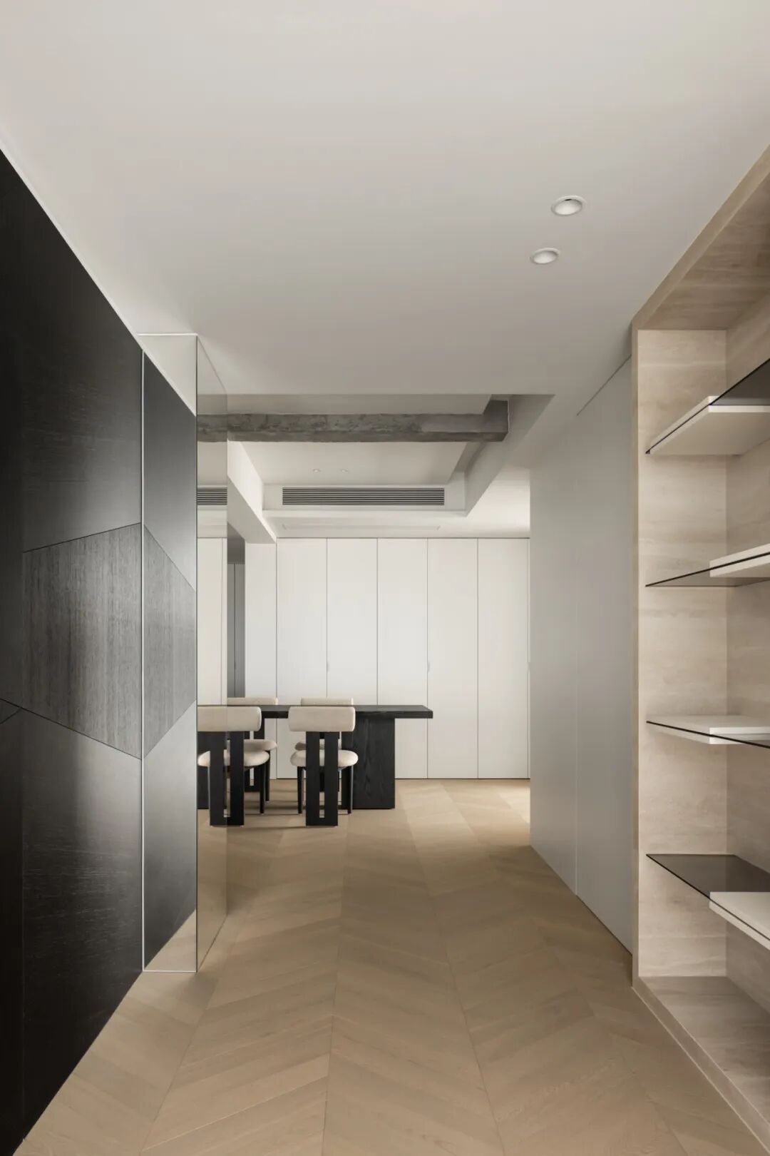 嵌入式浅米色石材置物架