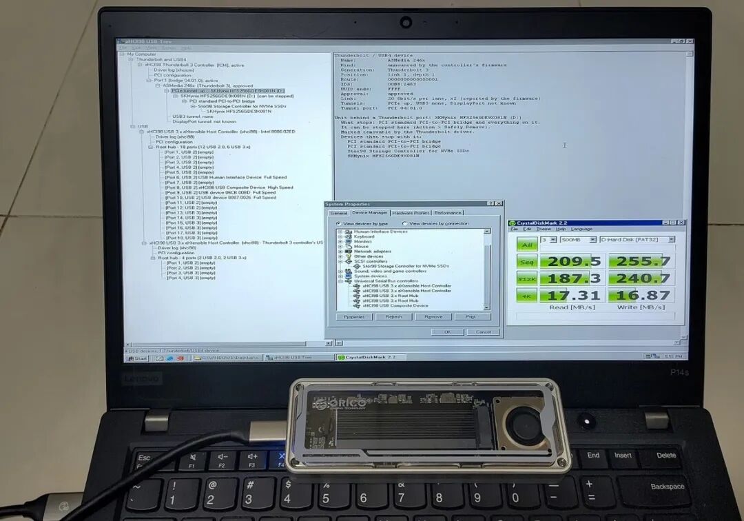 Windows 98 SE 下 CrystalDiskMark 显示 USB4/雷电3 顺序读写约 210/255MB/s