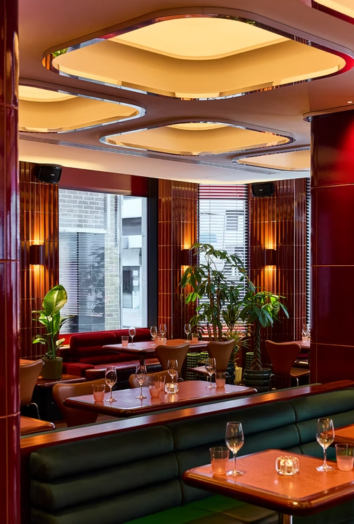 伦敦Town餐厅内部