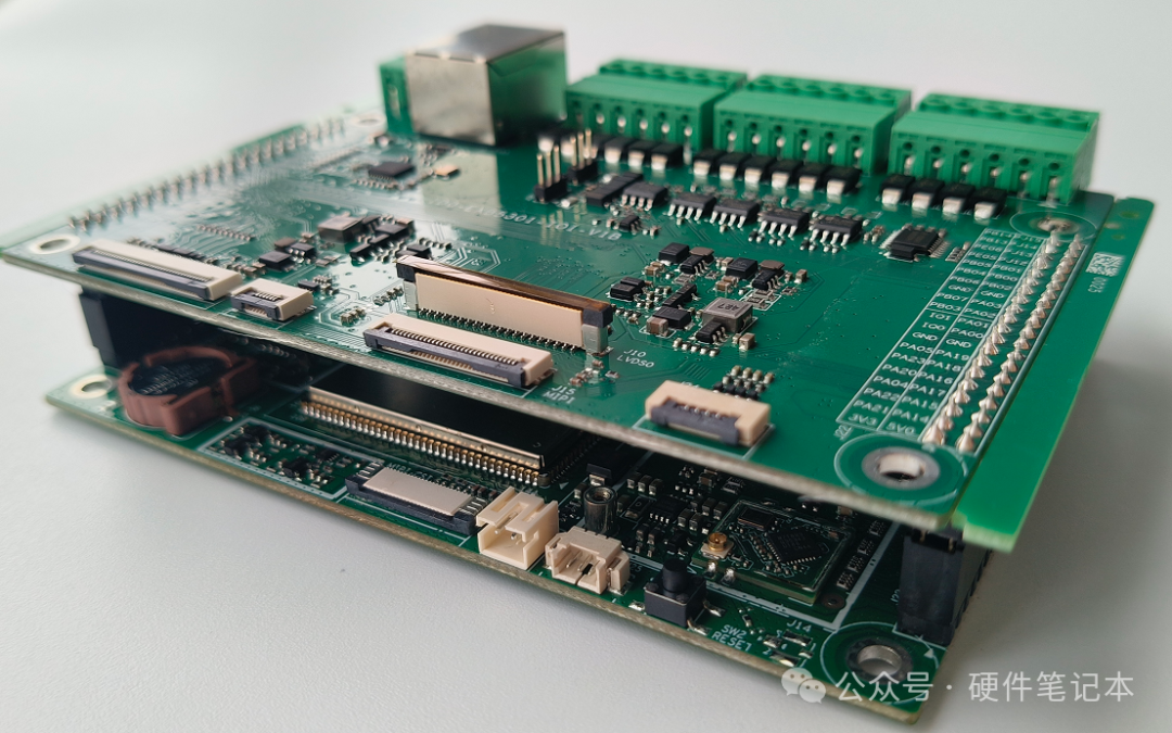 底板与IO拓展板组合(内部视图)