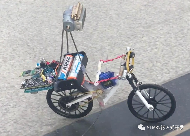 基于STM32的微型平衡自行车模型